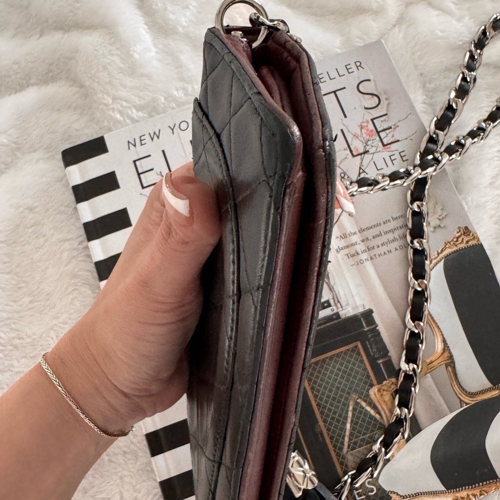 Authentic CHANEL Lambskin Matelasse wallet on chain crossbody bag - Picture 6 of 13